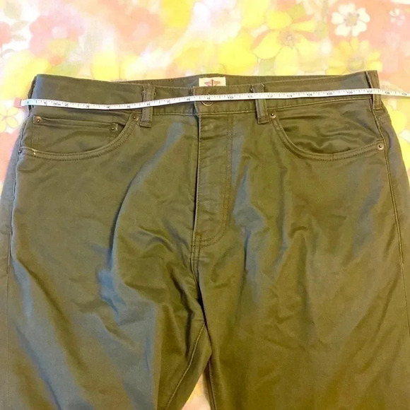 Dockers straight  fit cotton pants dark green olive 🫒 colour - Picture 2 of 9